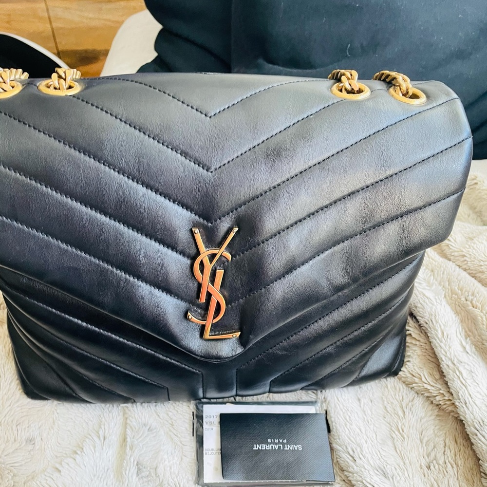 SAINT LAURENT
Loulou Medium Calf Flap-Top Shoulder Bag